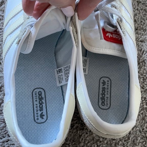 NEW Authentic Adidas Women’s Athletic Shoes Size 9 - Picture 7 of 16